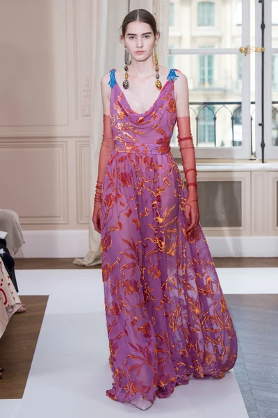 Look 27